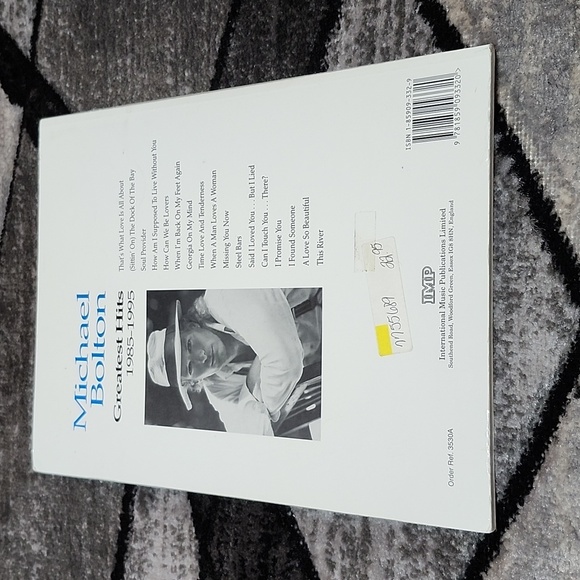 MICHAEL BOLTON GREATEST HITS 1985-1995 BIOGRAPHY MUSIC PIANO VOCAL GUITAR BOOK - Picture 2 of 11